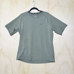 Nike Pro Dri-FIT Men’s XL Olive Green Athletic Training Shirt Short Sleeve Gym